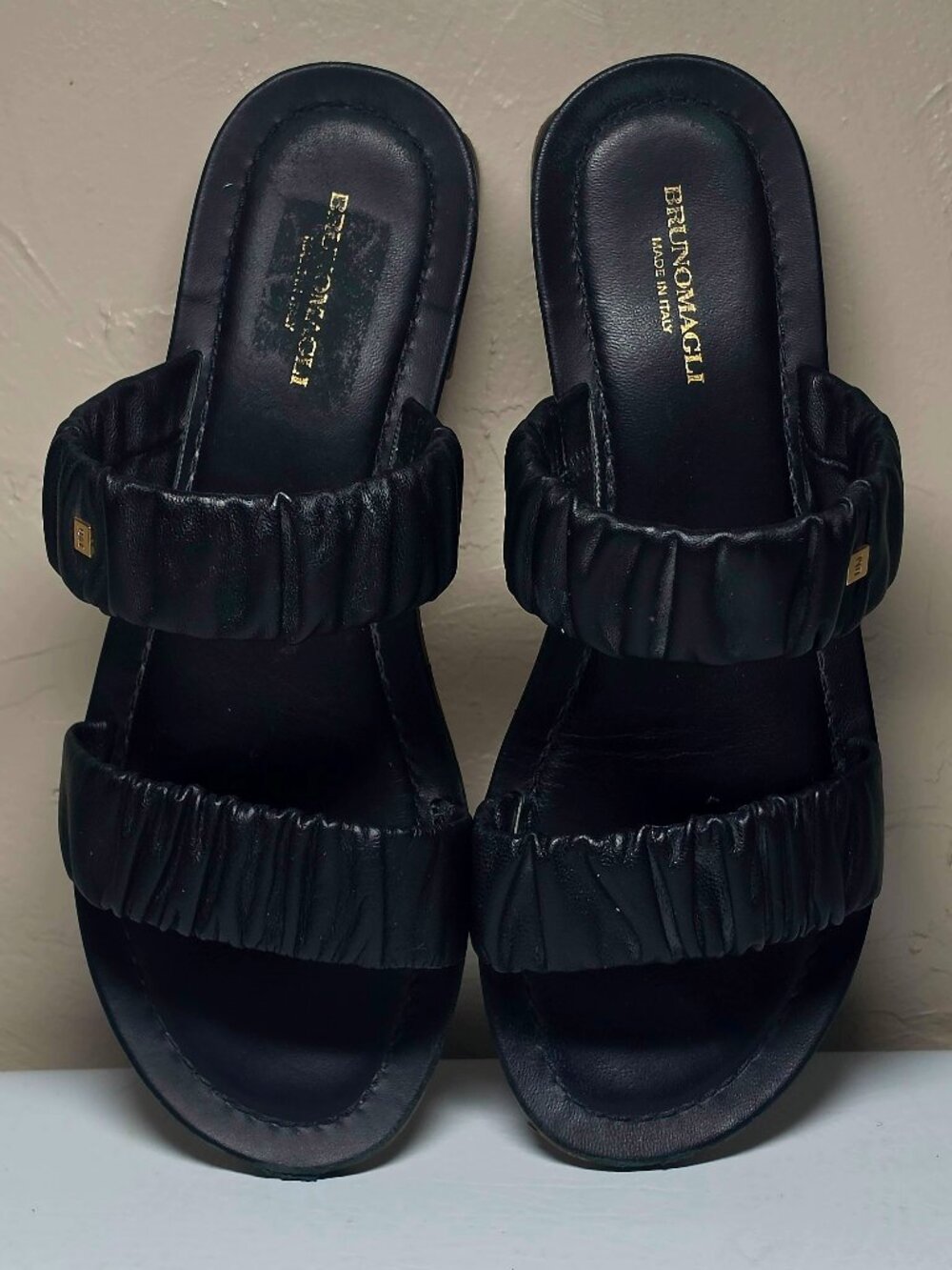 Bruno Magli Sandals Womens Italian Black Leather Made In Italy 7.5